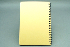 株式会社クラウズ　様オリジナルノート オリジナルノートの裏表紙にはクラフトの台紙を使用