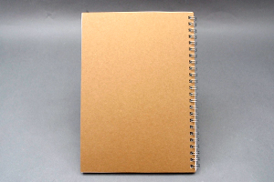 関西大学　様オリジナルノート オリジナルノートの裏表紙は「クラフト」台紙を使用