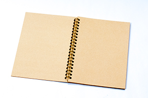 川崎  明子　様オリジナルノート 用紙は優しく明るい印象の「金門 65.0kg」をチョイス。