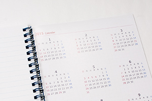 株式会社レッドアンドイエロー　様オリジナルノート 「表紙内側印刷」で2015年度のカレンダーを印刷。写真は表3（裏表紙内側）。