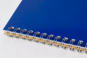キュテラ株式会社　様オリジナルノート オリジナルノートのリングカラーは「シルバー」