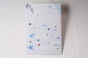 藤川  久美子　様オリジナルノート オリジナルノートの裏表紙。中綴じ製本のオリジナルノートは無料で裏表紙もデザインできます。