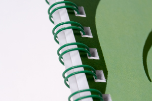 革絵工房くずゆ　侑　様オリジナルノート オリジナルメモ帳のリングカラーは「グリーン」。表紙のデザインとマッチ。