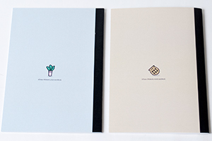 文鳥堂　様オリジナルノート オリジナルノートの裏表紙。それぞれロゴを中央に印刷。