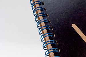 栄進物産株式会社　様オリジナルノート オリジナルノートのリングカラーは「ブルー」