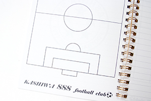 橋本  昌和　様オリジナルノート 「本文オリジナル印刷」でサッカーコートを本文に印刷。こちらは左半面。