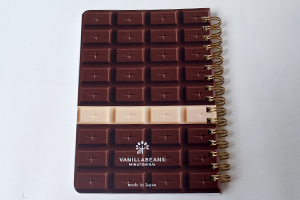 チョコレートデザイン株式会社　様オリジナルノート 「裏表紙印刷」でリング製本の裏表紙にもデザイン
