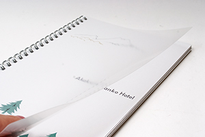赤倉観光ホテル　様オリジナルノート 「表紙カバーフィルム（半透明）」でオリジナルノートの表紙をやさしく守ってくれる。