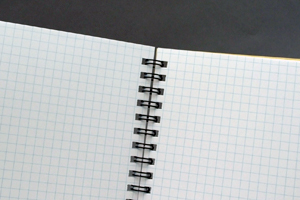 株式会社アクティブコア　様オリジナルノート オリジナルノートの本文タイプは「方眼」を使用