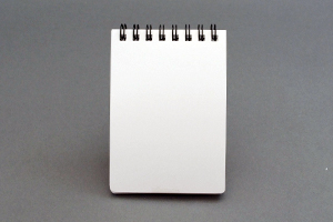 株式会社　アーティスト・リレーションズ　様オリジナルノート オリジナルメモ帳の裏表紙にはホワイトの台紙を使用