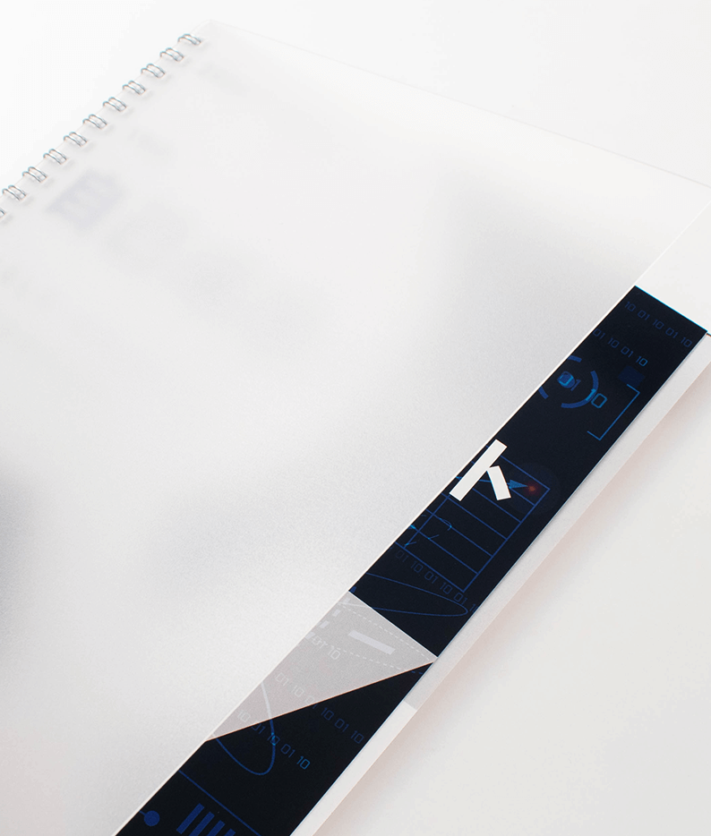 こだわりの丈夫なカバーフィルムは必須オプション